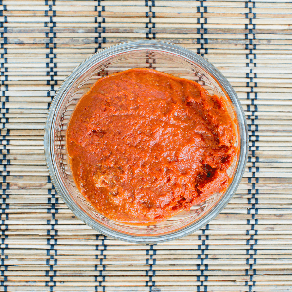 is-curry-paste-vegan-everything-you-need-to-know